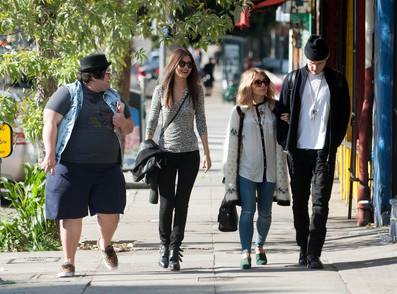 Victoria_Justice_Out_in_LA_on_November_27032.jpg