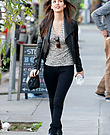 Victoria_Justice_Out_in_LA_on_November_27009.jpg