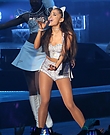 ArianaGrande_HoneyMoonTourMilanMay25th2015_NickelodeonKids_111.jpg